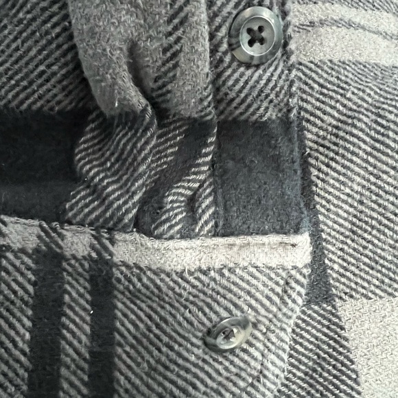 Orvis Big Bear Heavyweight Double Brushed Flannel Button Down Shirt - Picture 6 of 7